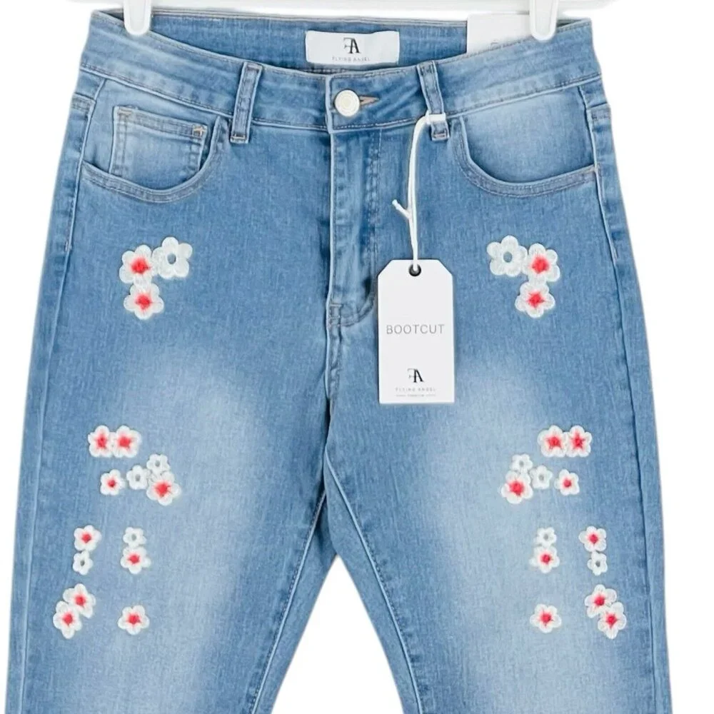 NWT FLYING ANGEL Women's Blue Jeans Size 9/29 Flower Embroidery Boot Cut Stretch - Picture 3 of 15